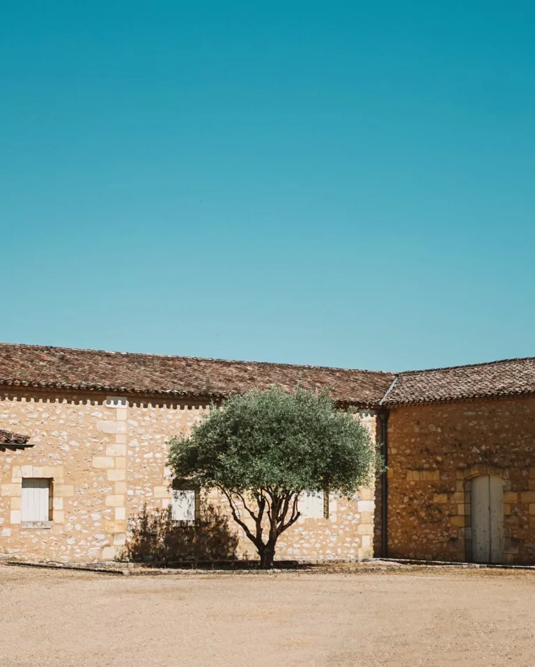 Instagram post from florian.photographie. This post is in position 2.